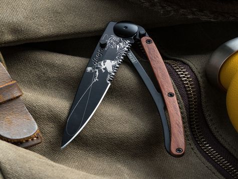 Deejo Serrated 37g, Korallenholz / Fliegenfischen