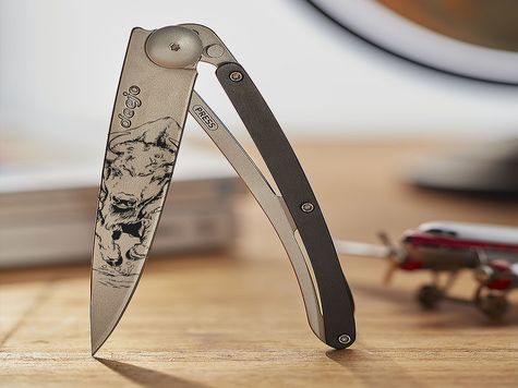 Deejo 37g, Ebenholz / Bison