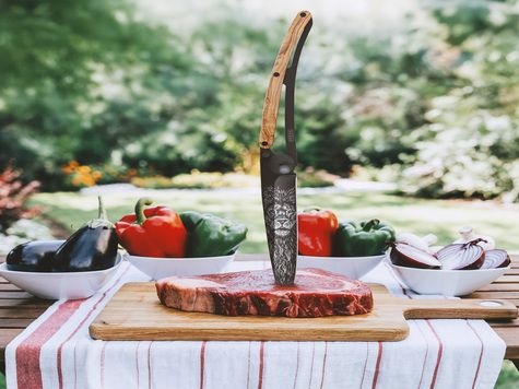 Deejo 390g, Olivenholz / Löwe