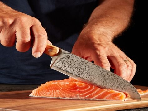 Deejo Santoku, Damast 67, Olivenholz