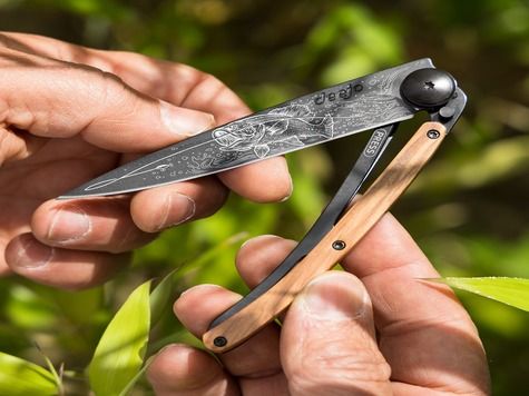 Deejo 37g, Olivenholz / Schwarzbarschangeln