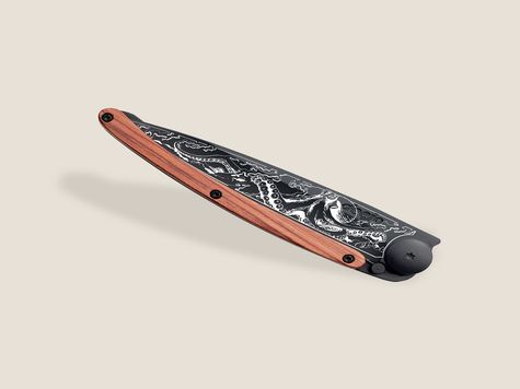 Deejo 37g, Korallenholz / Krake