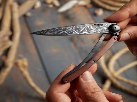 Deejo 37g, Korallenholz / Krake