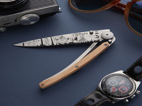 Deejo Serrated 37g, Olivenholz / Jagdtag