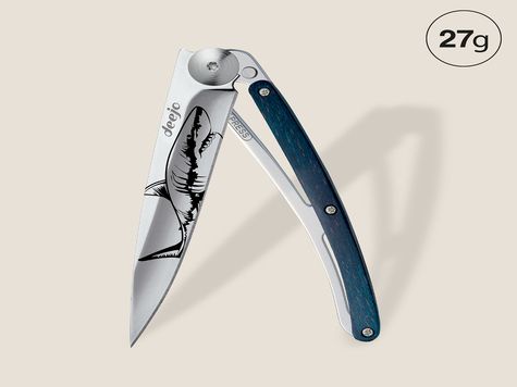 Deejo 27g, Blaues Buchenholz / Hai