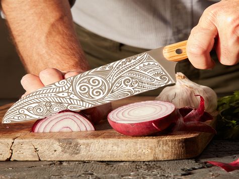 Deejo Sankaimesser, Olivenholz / Triskell